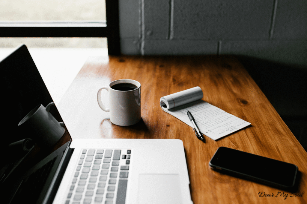 Nên nghỉ việc hay tiếp tục?