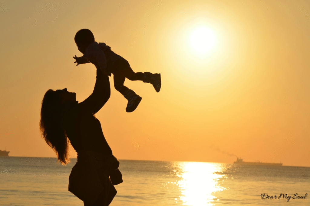 Sống không theo khuôn mẫu xã hội, có hạnh phúc không