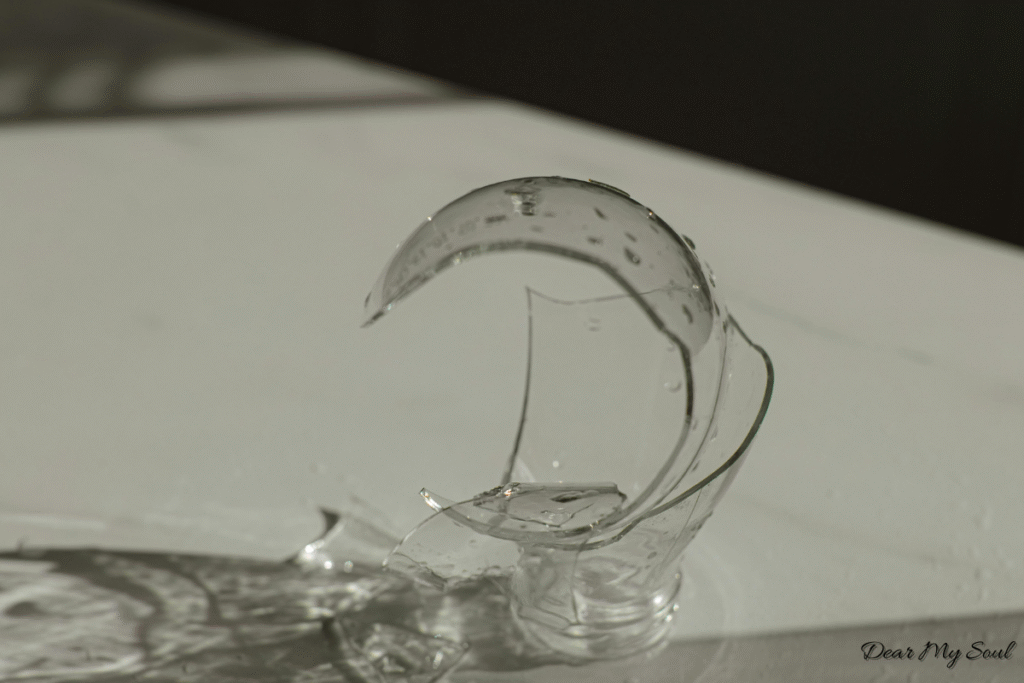 Buông tay hi hôn nhân không còn là nơi để trở về