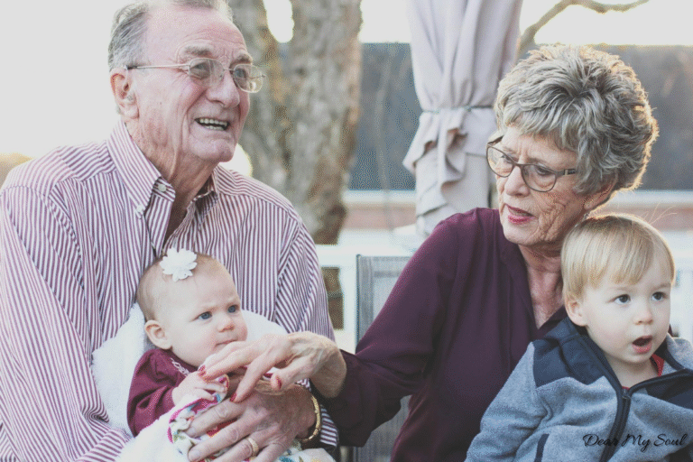 Mẹ chồng nàng dâu: Muốn êm ấm hãy bắt đầu từ điều này