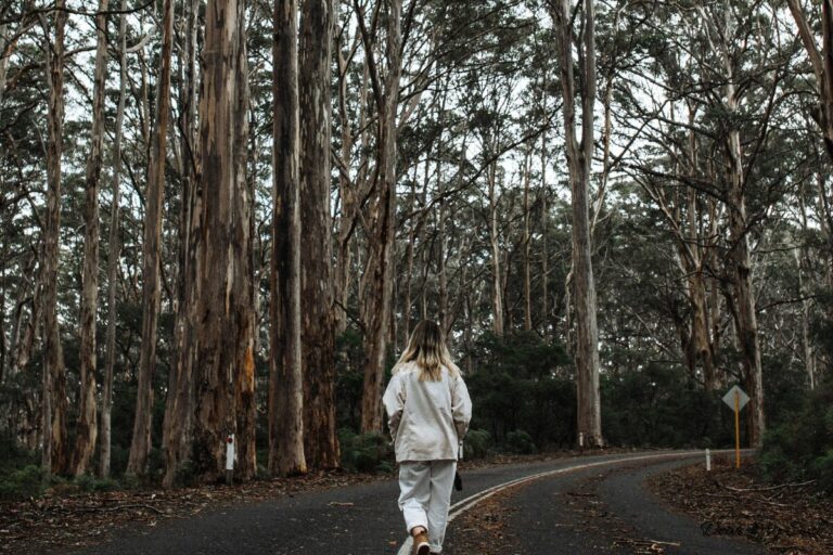 Ba điều phụ nữ nên tránh khi yêu – để không tự làm khổ chính mình