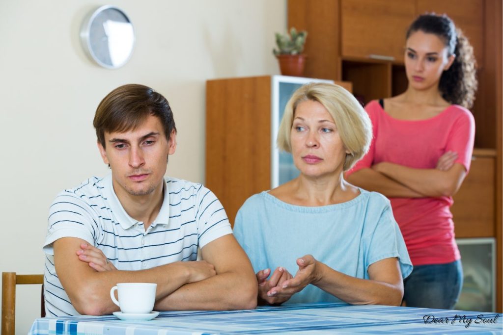 Đừng Biến Con Trai Của Bạn Thành Một “Mama Boy”