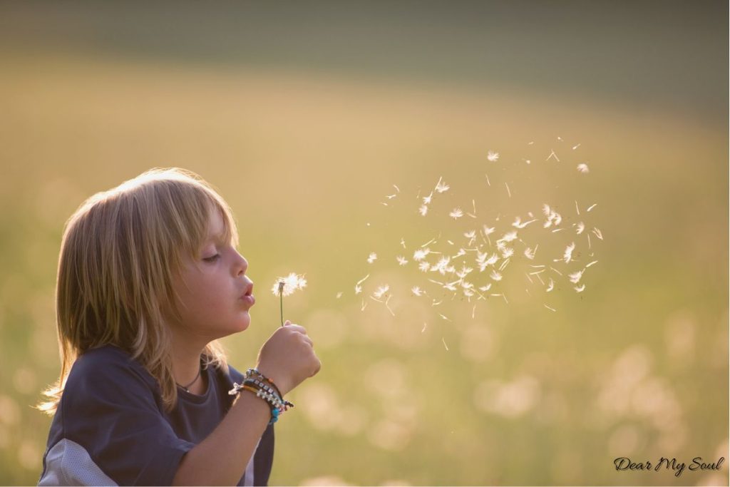 Cha mẹ bình an thì con mới bình an