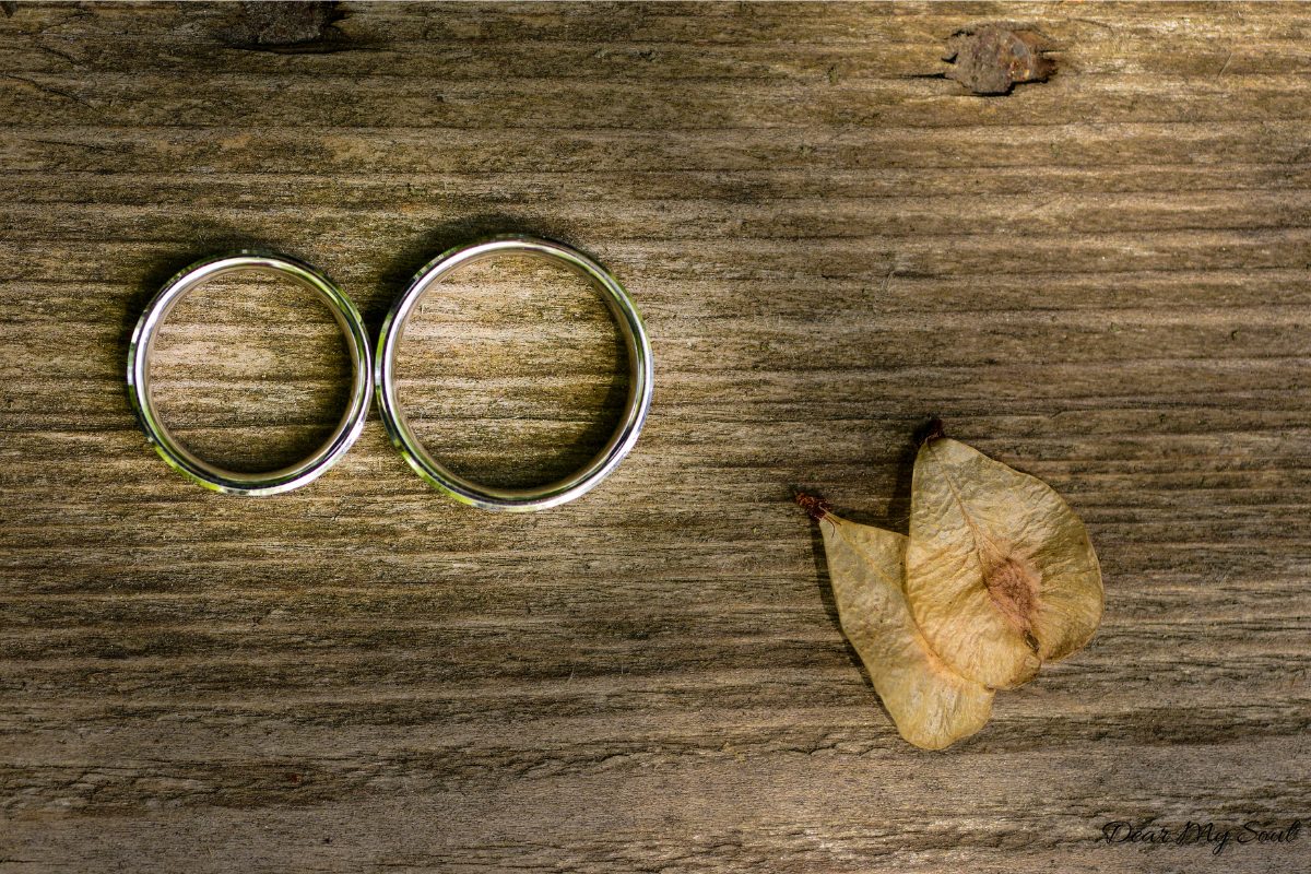 Khi chiếc gương hôn nhân bắt đầu mờ